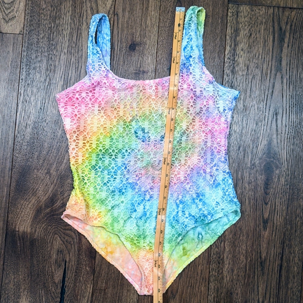 UNIF Tie Dye One Piece Swimsuit - Picture 5 of 7